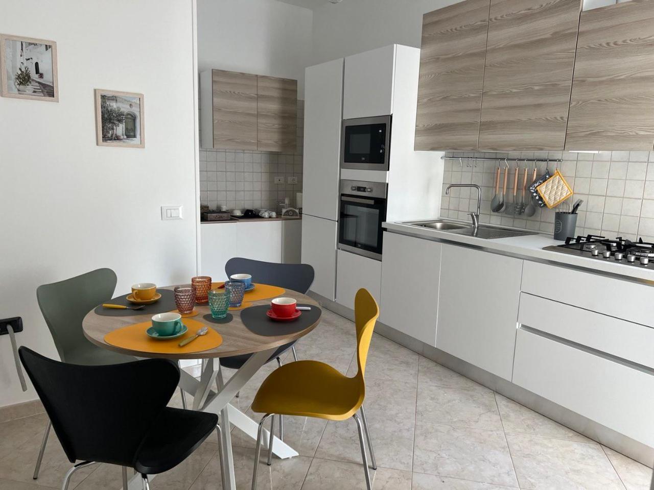 Fd Apartments - Zoe Prestigioso Appartamento Vicino Alla Stazione E Al Centro Monopoli Ruang foto