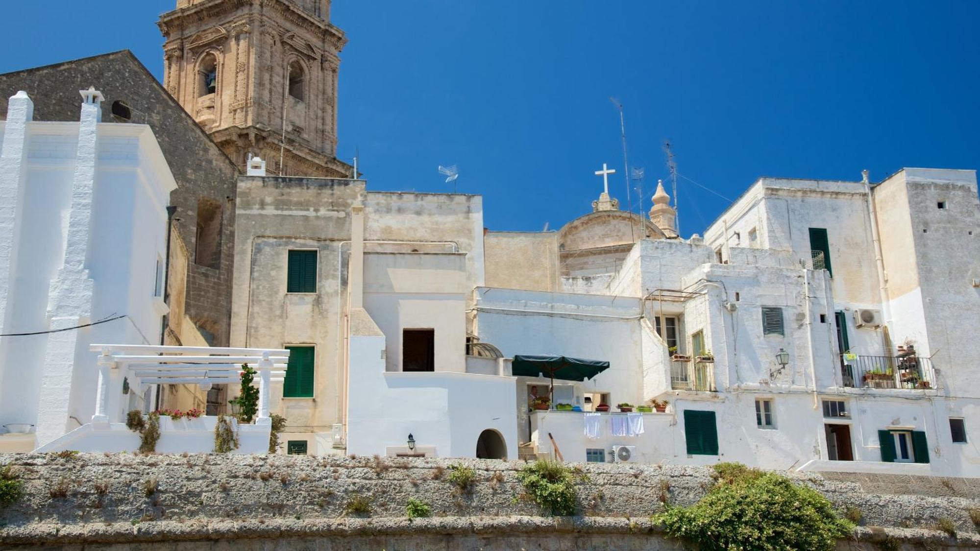 Fd Apartments - Zoe Prestigioso Appartamento Vicino Alla Stazione E Al Centro Monopoli Bagian luar foto