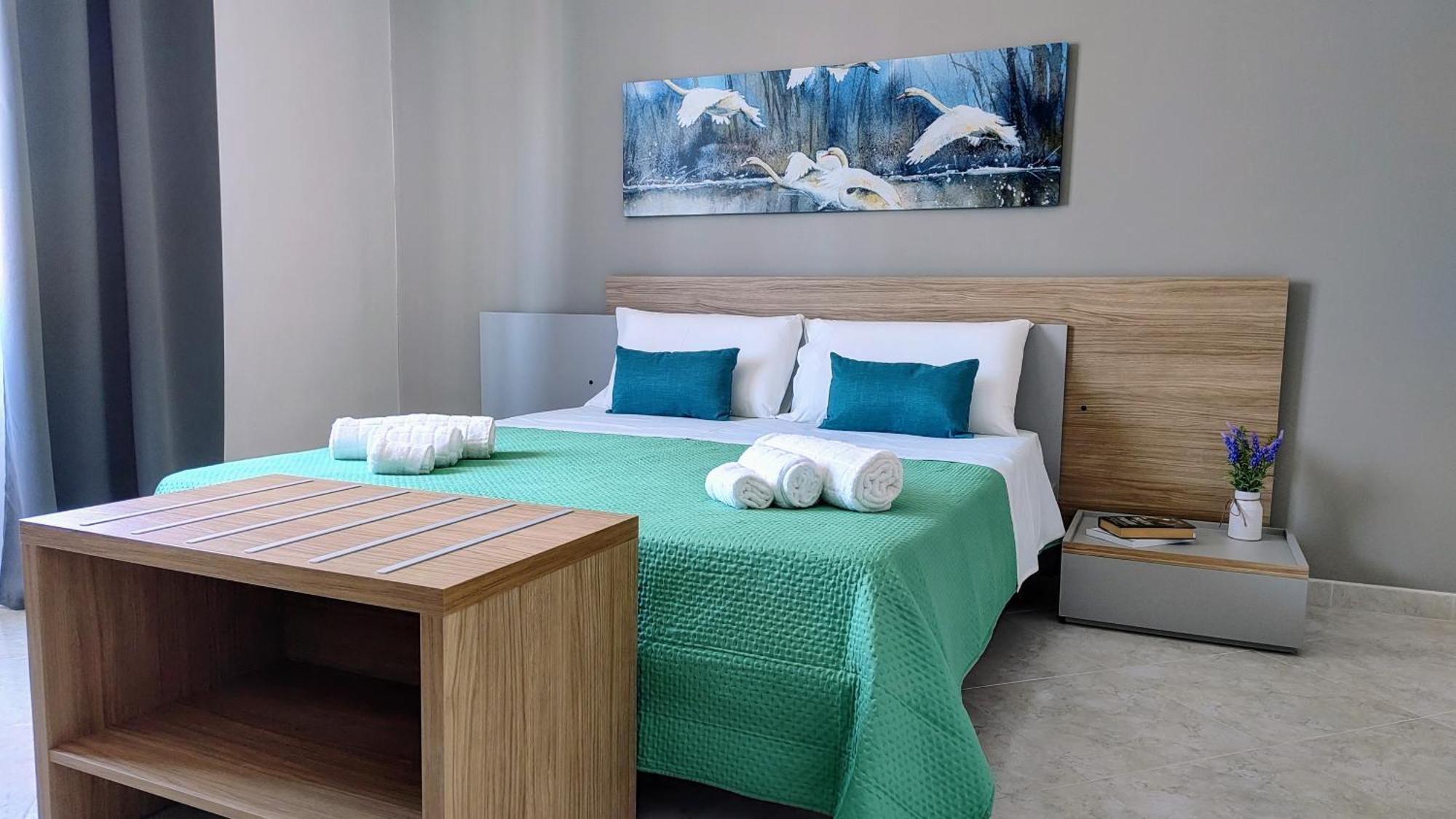 Fd Apartments - Zoe Prestigioso Appartamento Vicino Alla Stazione E Al Centro Monopoli Bagian luar foto