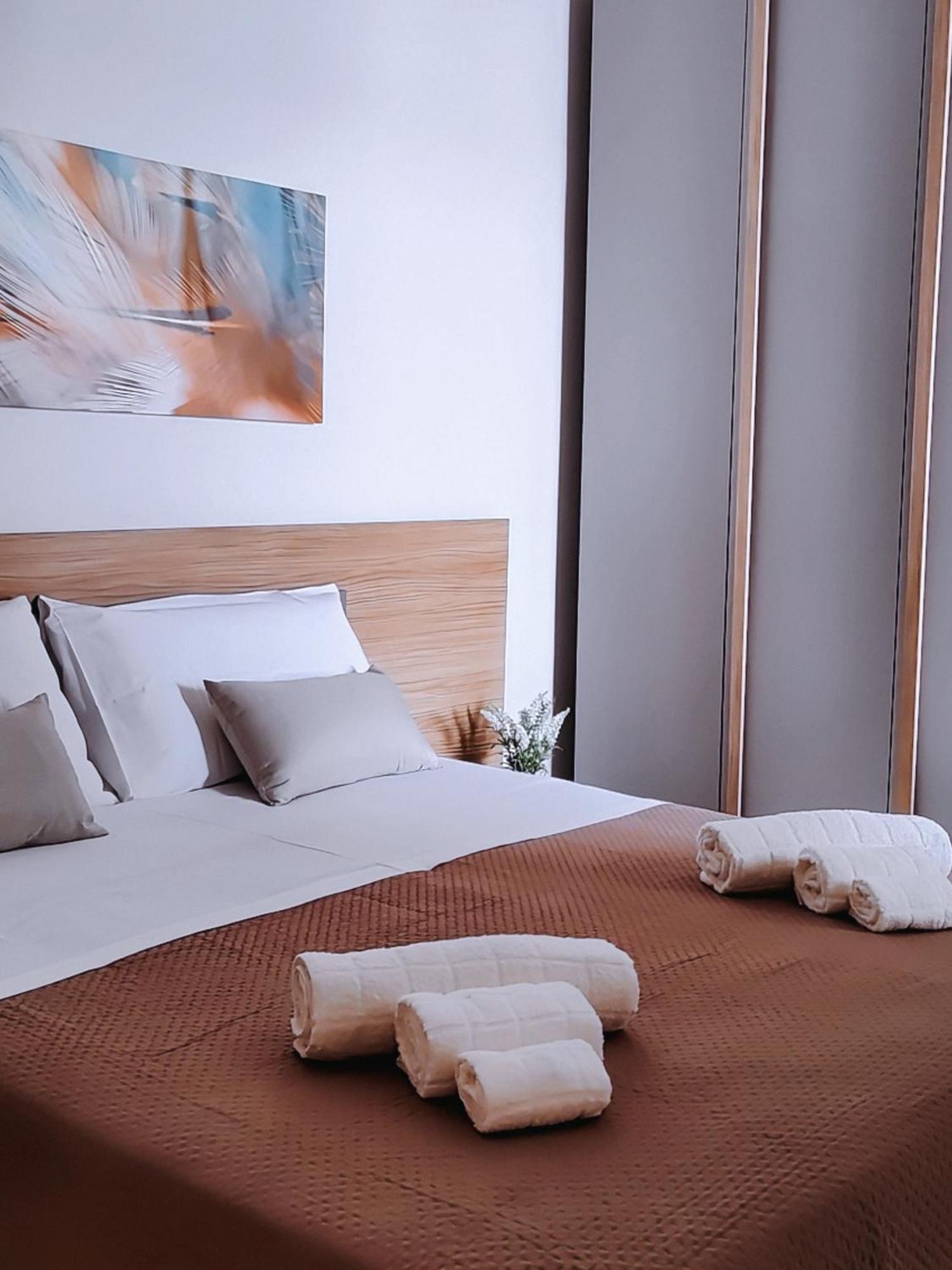 Fd Apartments - Zoe Prestigioso Appartamento Vicino Alla Stazione E Al Centro Monopoli Bagian luar foto