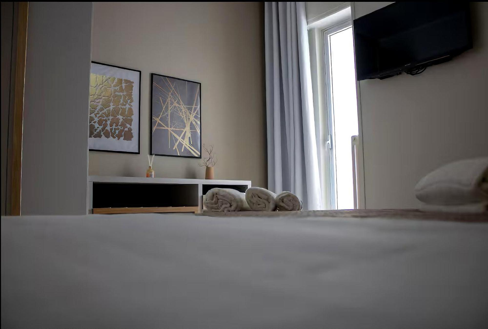 Fd Apartments - Zoe Prestigioso Appartamento Vicino Alla Stazione E Al Centro Monopoli Bagian luar foto